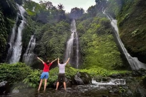 Północne Bali: Odkryj wodospad Sekumpul i świątynię Ulun Danu
