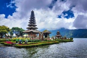Nord-Bali: Opplev Sekumpul-fossen og Ulun Danu-tempelet