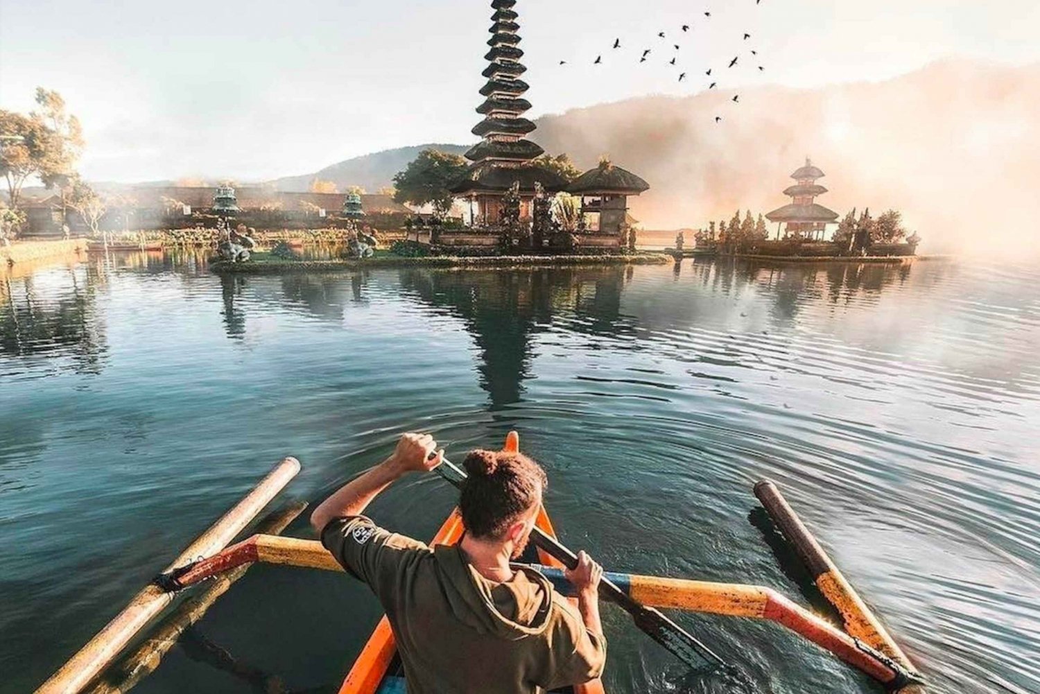 Bali : lac Bratan, porte Handara, cascades et balançoire