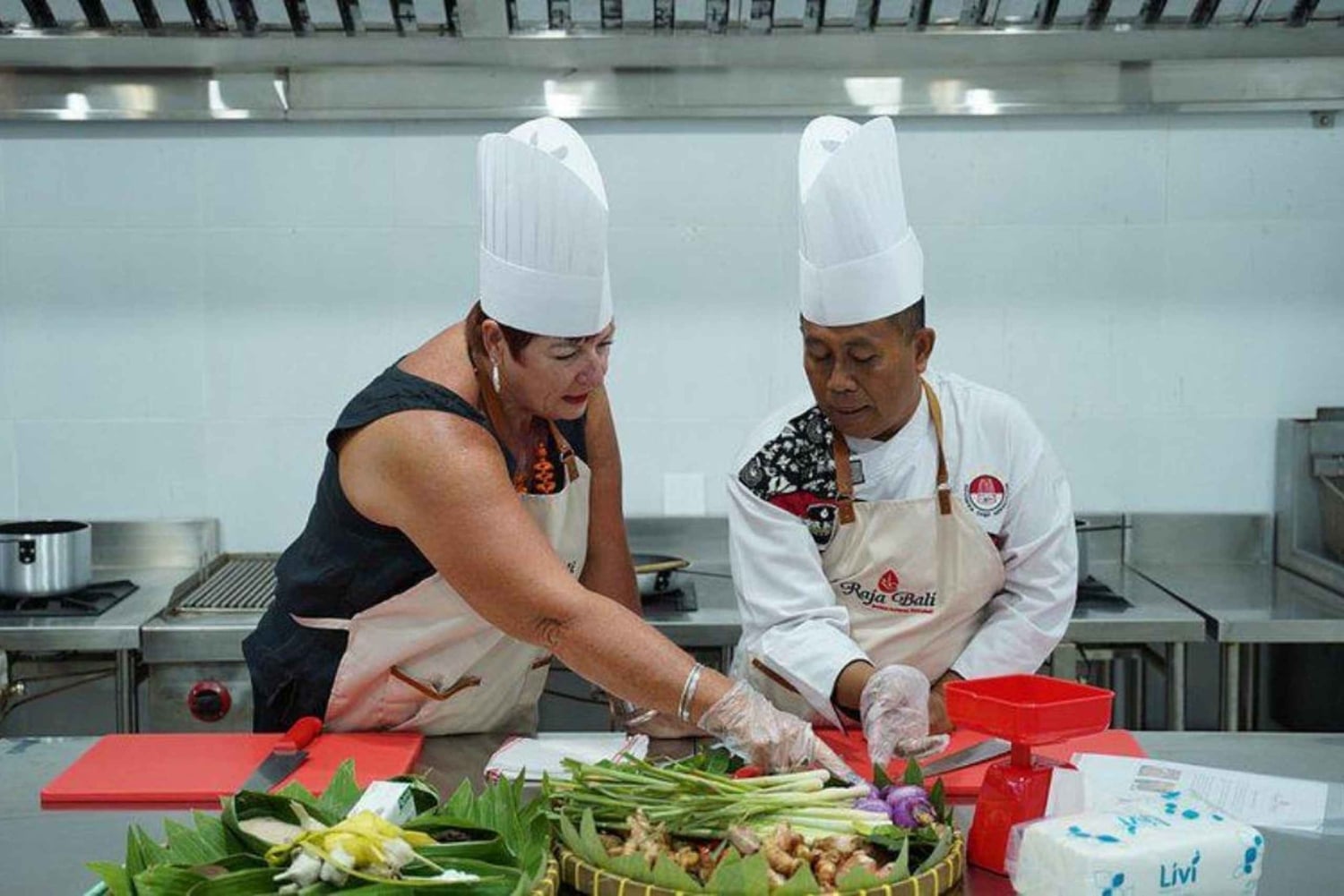 Nusa dua: Balinesisk kulinarisk matlagningskurs med rundtur på plantskola