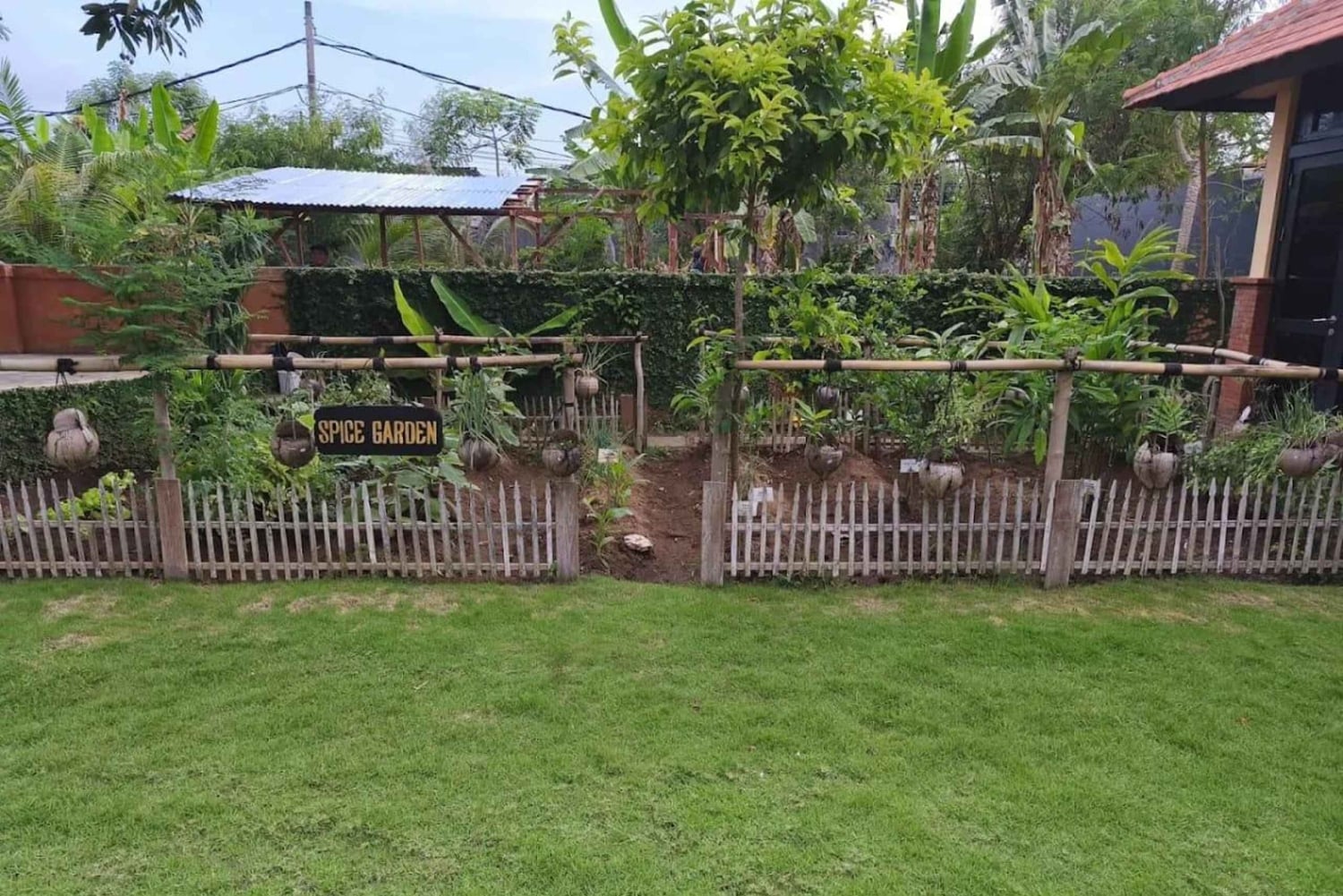 Nusa dua: Balinesisk kulinarisk matlagningskurs med rundtur på plantskola