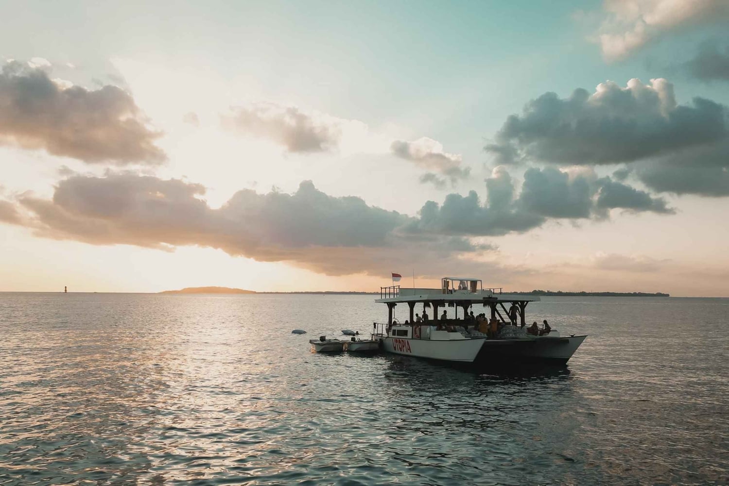 Nusa Lembongan: 4-in-1 puolen päivän katamaraanisnorklausristeily
