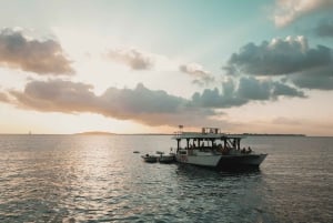 Nusa Lembongan: 4-in-1 puolen päivän katamaraanisnorklausristeily