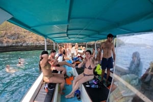 Nusa Penida: Boat Trip to 4 Snorkeling Spots with Instructor