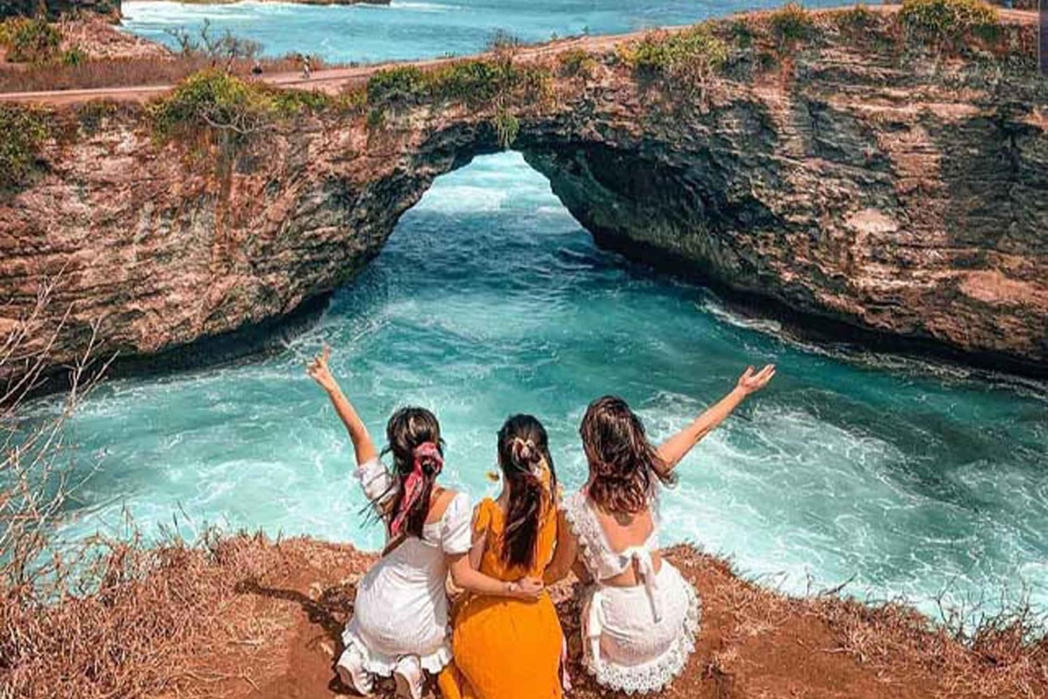 Nusa Penida: Day Trip East & West with Transfer