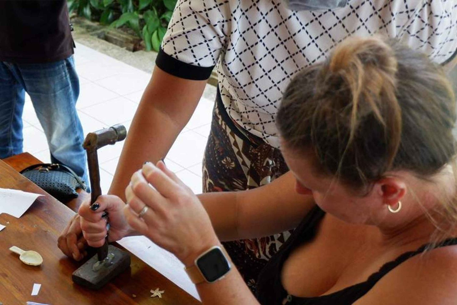 Nusa Penida: Silver Ring Making Class with Local Art