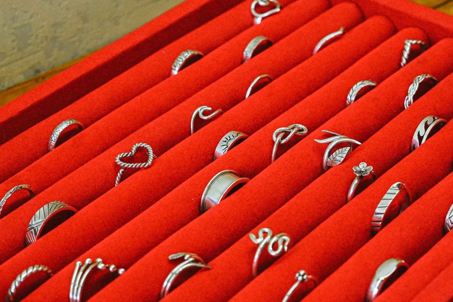 Nusadua: divertente lezione di lavorazione dell'argento