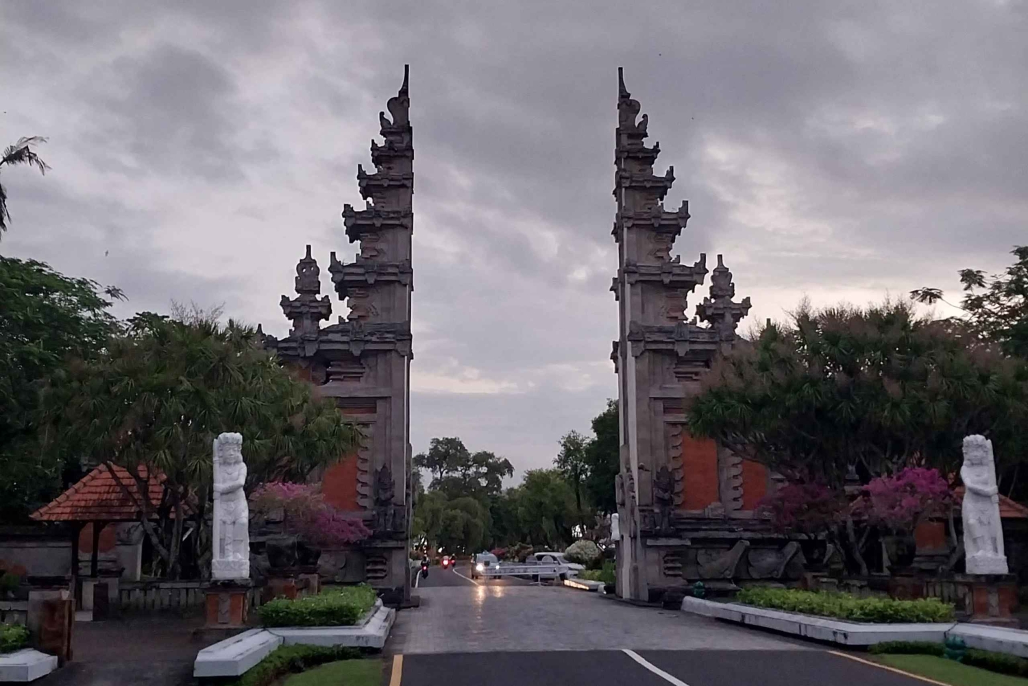 Nusadua: divertente lezione di lavorazione dell'argento