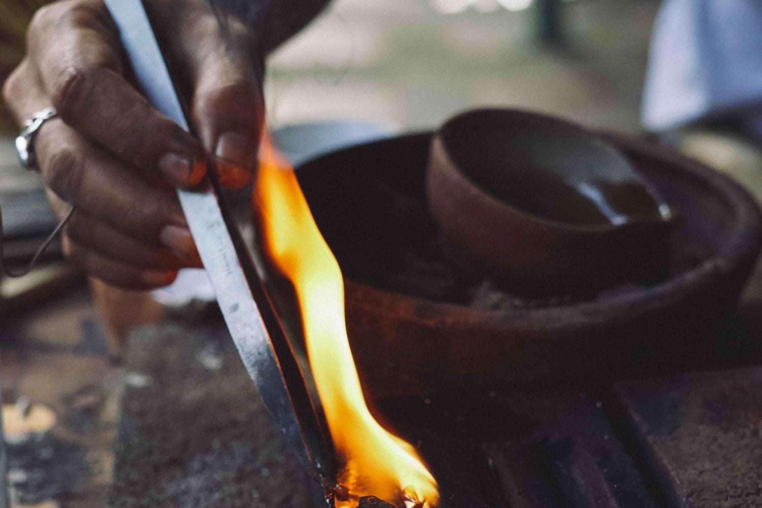 Nusadua: divertente lezione di lavorazione dell'argento