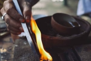 Nusadua: divertente lezione di lavorazione dell'argento