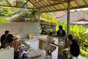 Окраина Убуда, Гианьяр: Уроки гончарного дела