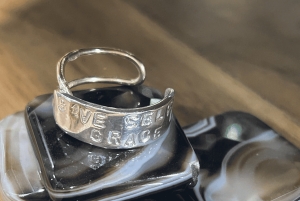 ウブドで銀と真鍮を使ったジュエリー作りに挑戦してみませんか