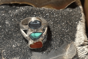 ウブドで銀と真鍮を使ったジュエリー作りに挑戦してみませんか