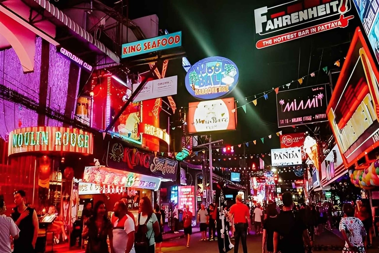 Tour della vita notturna di Pattaya: bar, club e feste come uno del posto