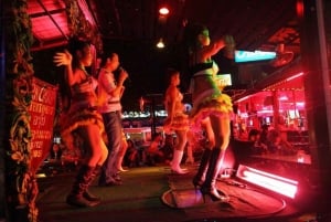Tour della vita notturna di Pattaya: bar, club e feste come uno del posto