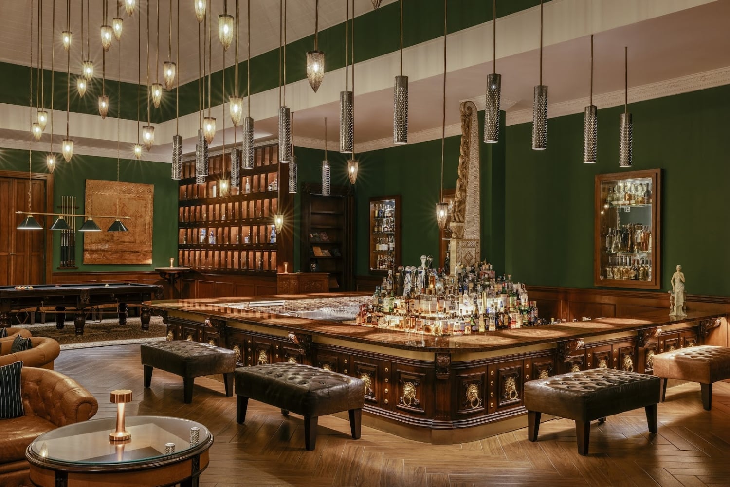 Pinstripe Bar