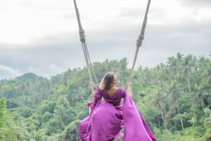 Private Ubud Tour With Professional Photographer with Edit