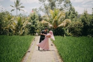 Private Ubud Tour With Professional Photographer with Edit