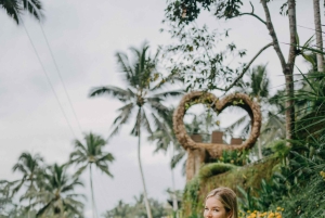 Private Ubud Tour With Professional Photographer with Edit