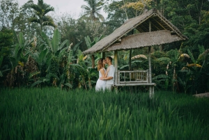 Private Ubud Tour With Professional Photographer with Edit