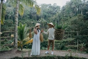 Private Ubud Tour With Professional Photographer with Edit