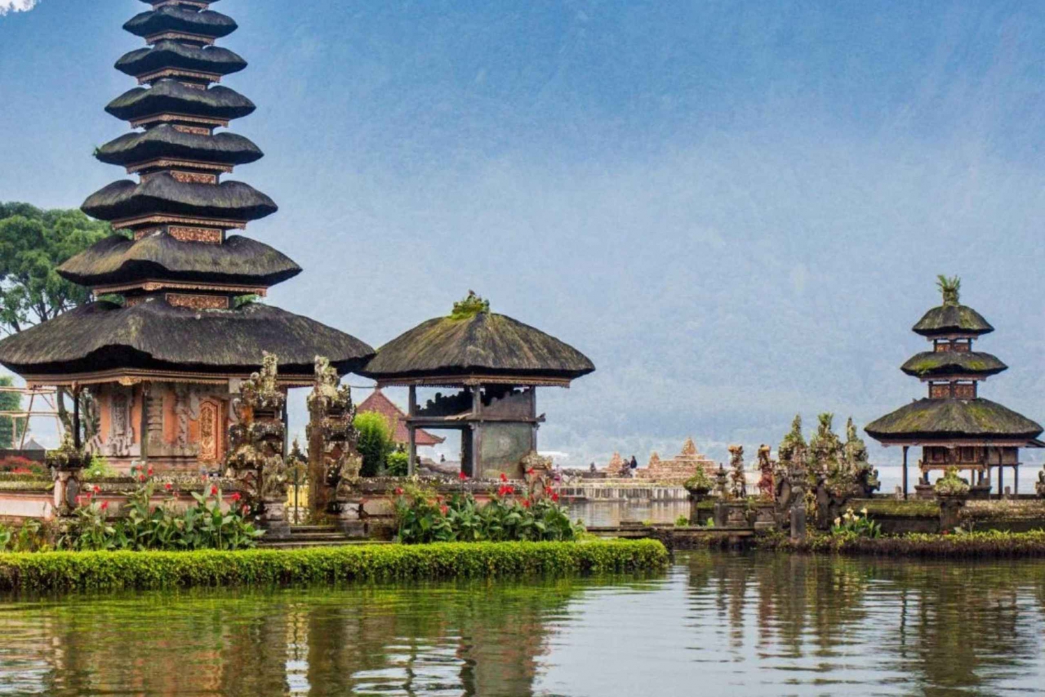 Pura Ulun Danu Beratan Temple Complex: A Bali Walking Tour