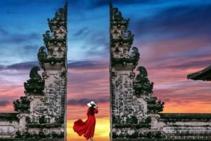 Ubud: Heaven Gate Lempuyang, Water Palace & Waterfall Tour