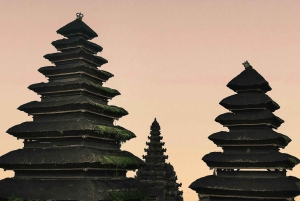 Senderismo a la cascada de Sekumpul