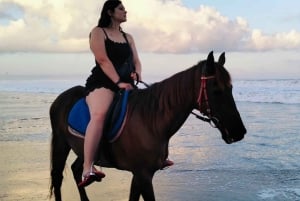 Reiten am Strand von Seminyak
