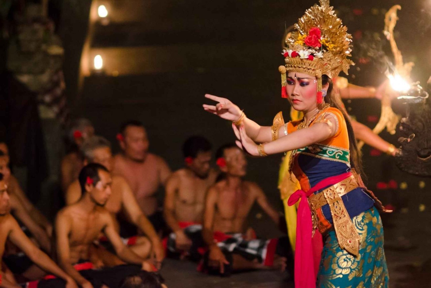 Bali Sur: GWK, Playa de Melasti y Excursión a la Danza Kecak