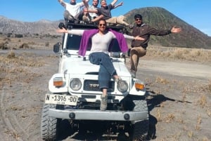 البداية: مالانج! جولة مشاركة Bromo Sunrise وIjen 2D/1N