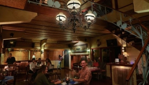 Strawberry Hill Hotel and Restaurant