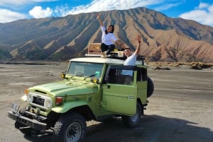 Malang: Tumpak Sewu, Bromo, and Ijen 3-Day Tour