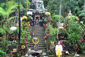 Tabanan: il rituale di purificazione Pura Siwa Melukat