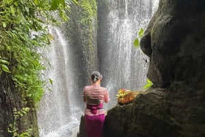 Taman Beji Griya Waterfall: Holy Bathing/Soul Retreat Ritual