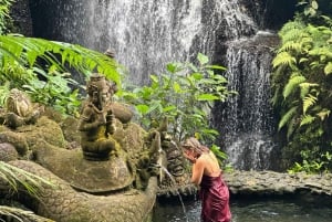 Taman Beji Griya Waterfall: Holy Bathing/Soul Retreat Ritual