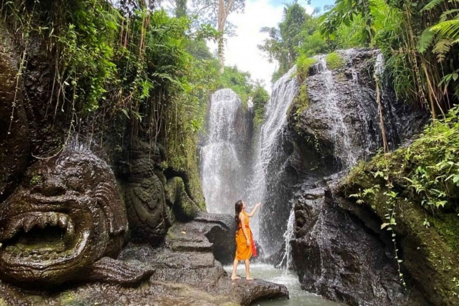 Ubud: Taman Beji Griya Waterfall & Melukat Healing Ritual