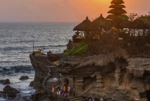 Bali: Pohjois-Bali Yksityinen päiväretki hotellin kuljetuksineen.