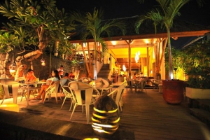 Three Monkeys Sanur