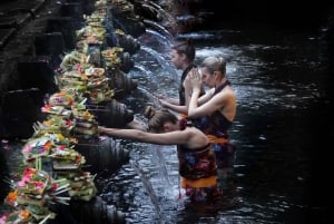 Tirta Empul: Tempeltur med valgfri spirituel udrensning