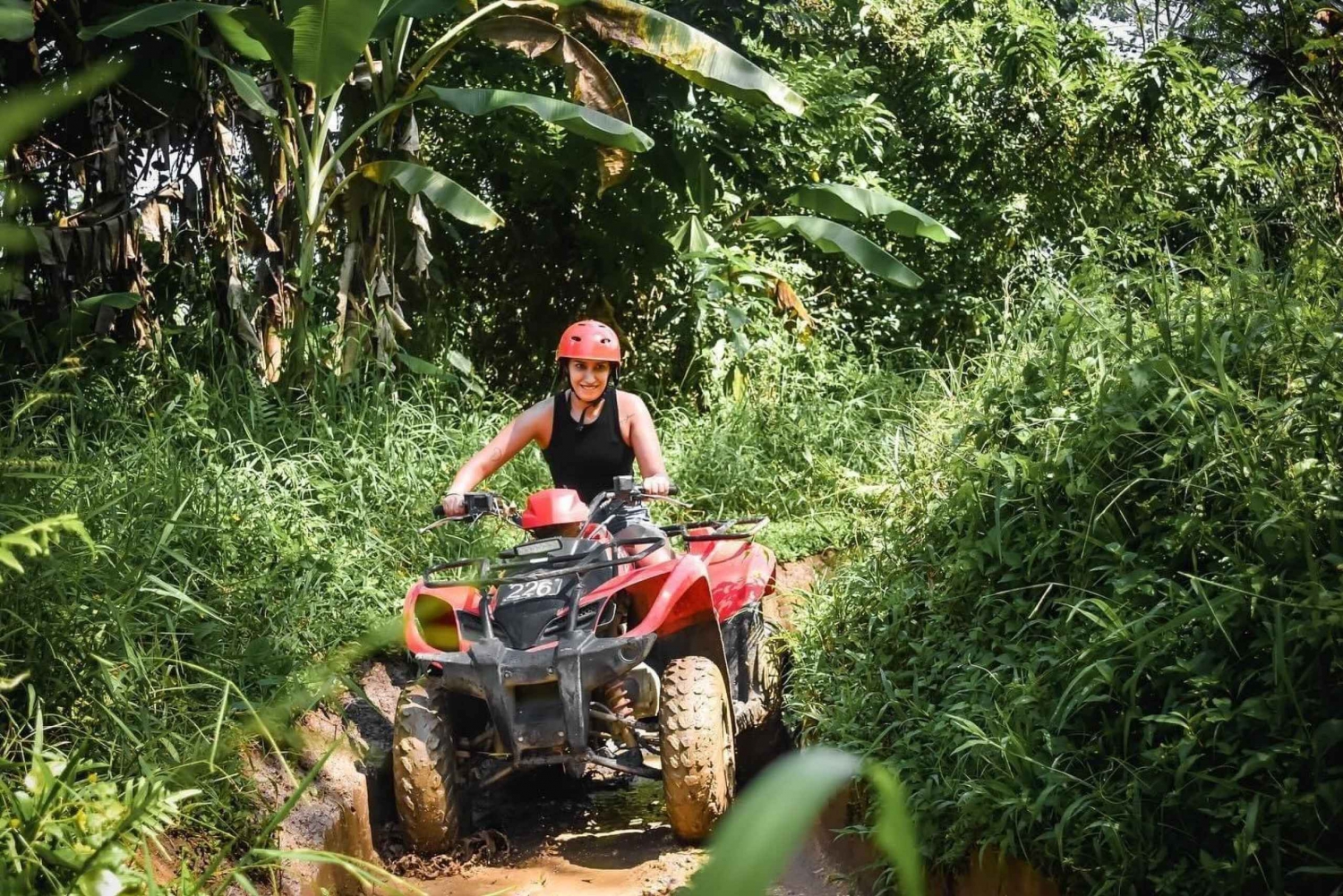 Ubu: Tour in quad ATV, altalena nella giungla e cascata con pranzo