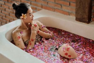 Ubud: 2-Hour Spa with Flower Bath & Rice Field View