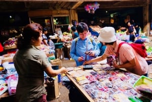 Ubud: Kunstmarked, vandfald og tempeltur med Legong-dans