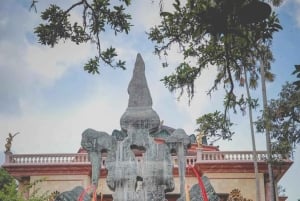 Ubud: Art & Nature Tour with Waterfall and Glass Bridge