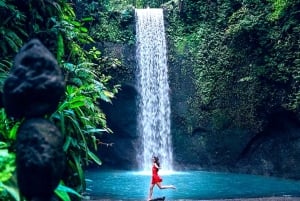 Ubud: passeio de quadriciclo, templo e cachoeira Tibumana