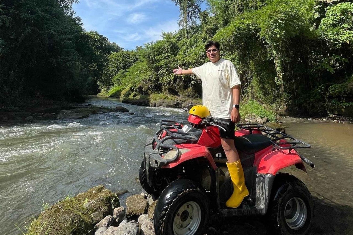 Ubud: Aventura guiada por la selva en ATV individual o en tándem