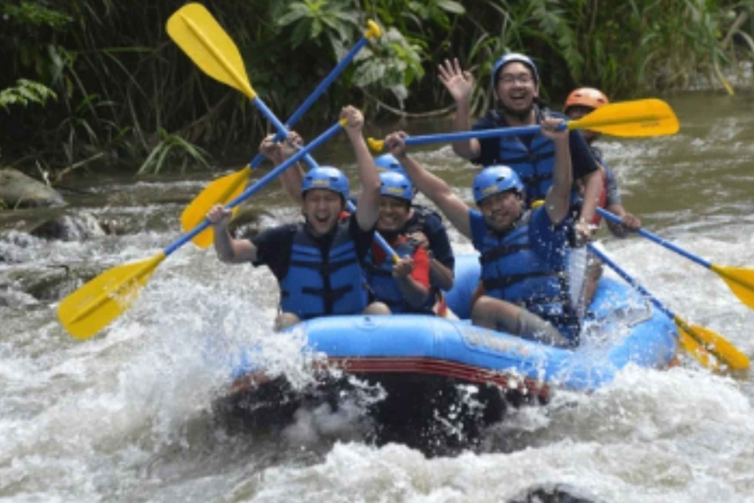 Ubud: Rafting i Ayung-elven med lunsj og transport
