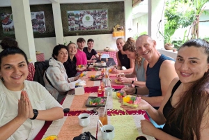 Ubud: balilainen ruoanlaittokurssi, riisipelto- ja markkinakierros