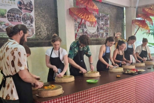 Ubud: balilainen ruoanlaittokurssi, riisipelto- ja markkinakierros