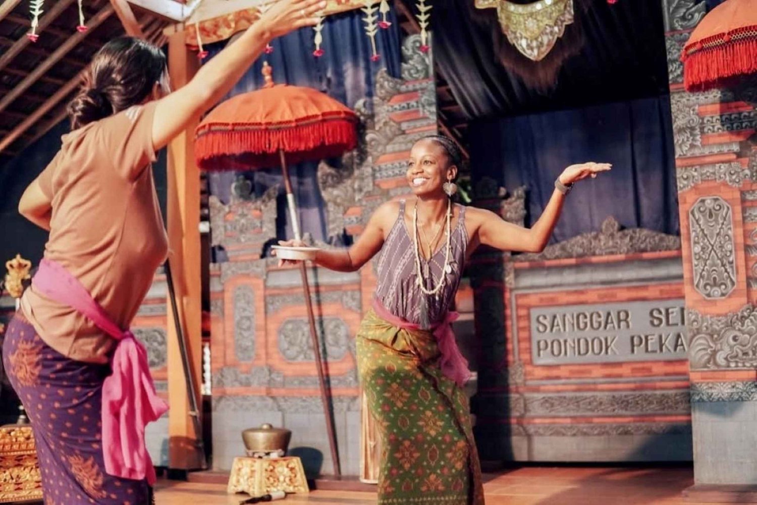 Ubud: Aula de dança balinesa com instrutor local